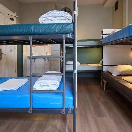 Cosmos Hostal
