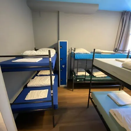 Hostel Cosmos *