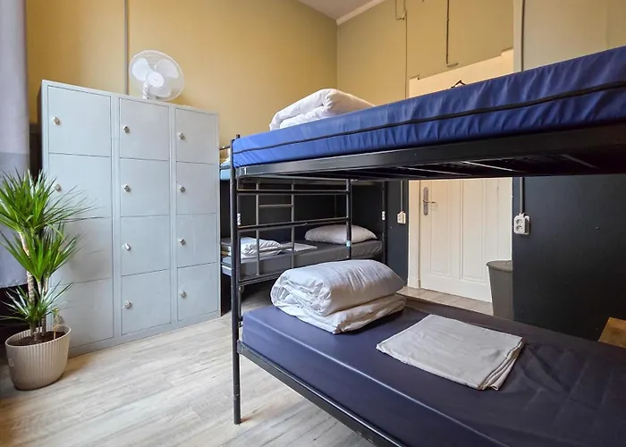 Cosmos Hostel Amsterdam