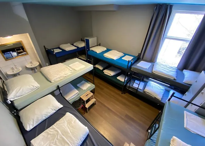 شباب كوزموس أمستردام